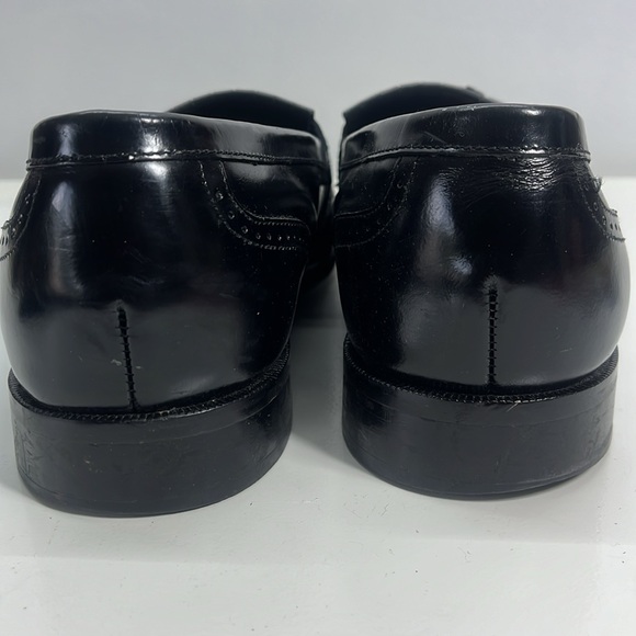 Bostonian Classics Black Tasseled Wingtip Leather Shoes - Picture 4 of 8